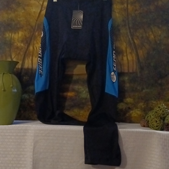 Cycle Pants - Picture 2 of 6